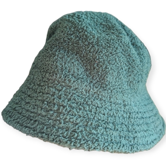 New H&M Bucket Hat Green Shaggy Sherpa Bucket Hat Shabby Chic Hat - Picture 3 of 5